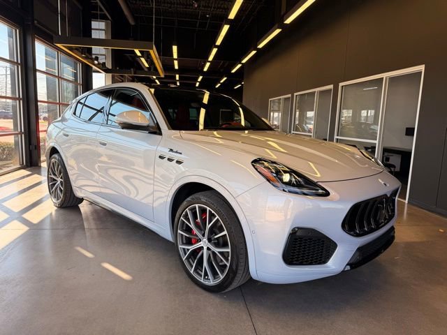 Used 2023 Maserati Grecale Modena AWD/4WD image 5
