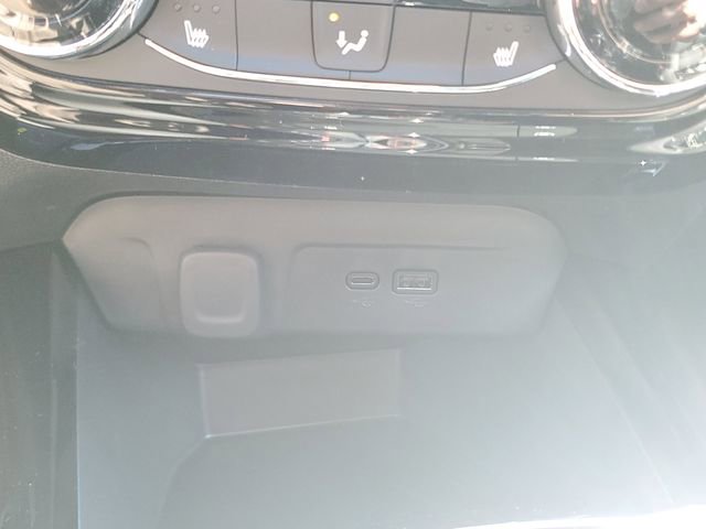 New 2026 Chevrolet Trax RS w/ Driver Confidence Package image 30