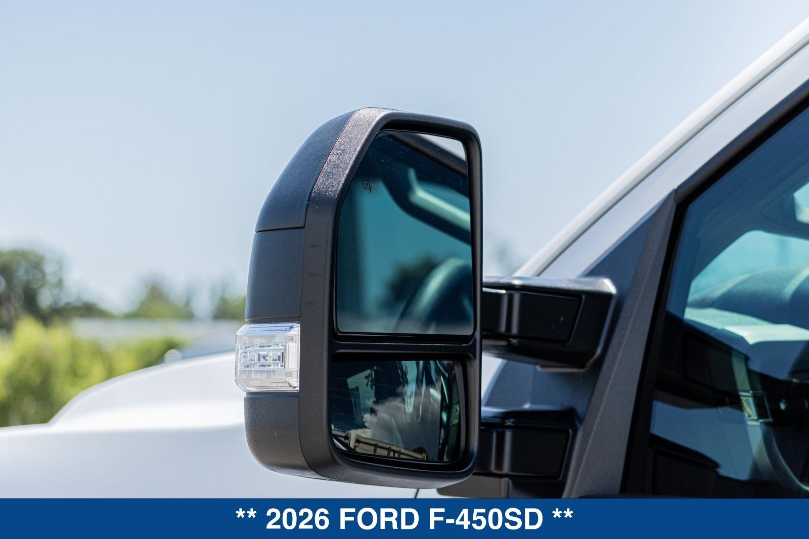 New 2026 Ford F450 XLT w/ FX4 Off-Road Package AWD/4WD image 16