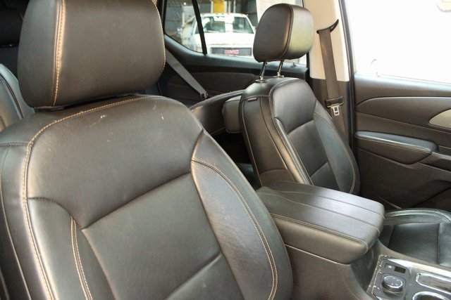 Used 2020 Chevrolet Traverse RS image 11