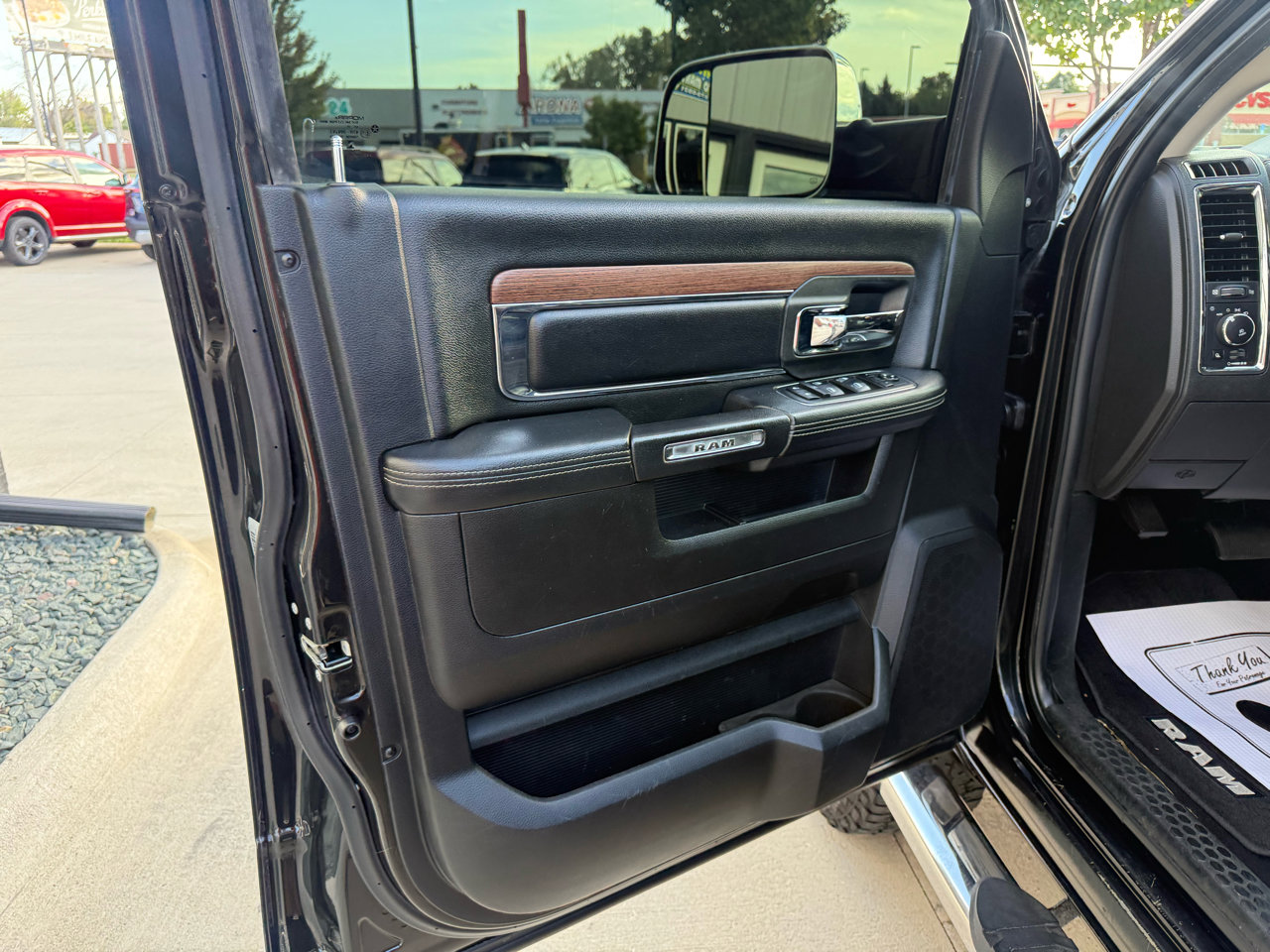 Used 2018 RAM 2500 Laramie image 12