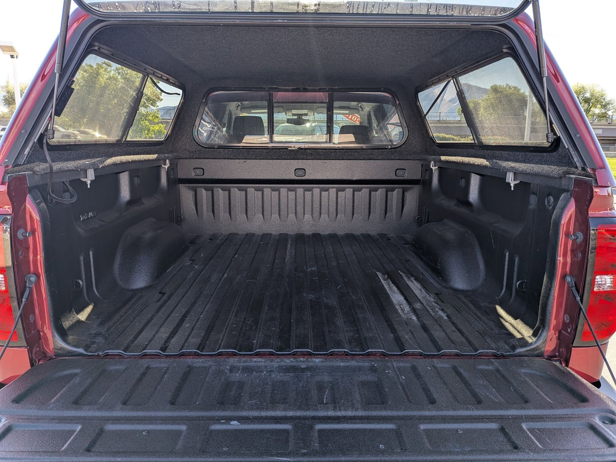 Used 2018 Chevrolet Silverado 1500 LT w/ All Star Edition AWD/4WD image 30