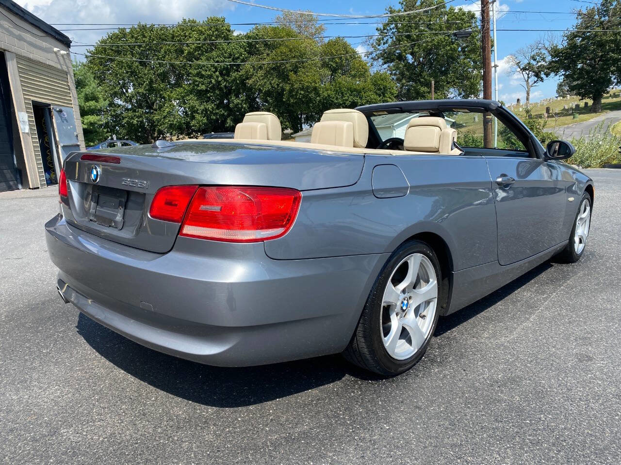 Used 2009 BMW 328i Convertible image 3