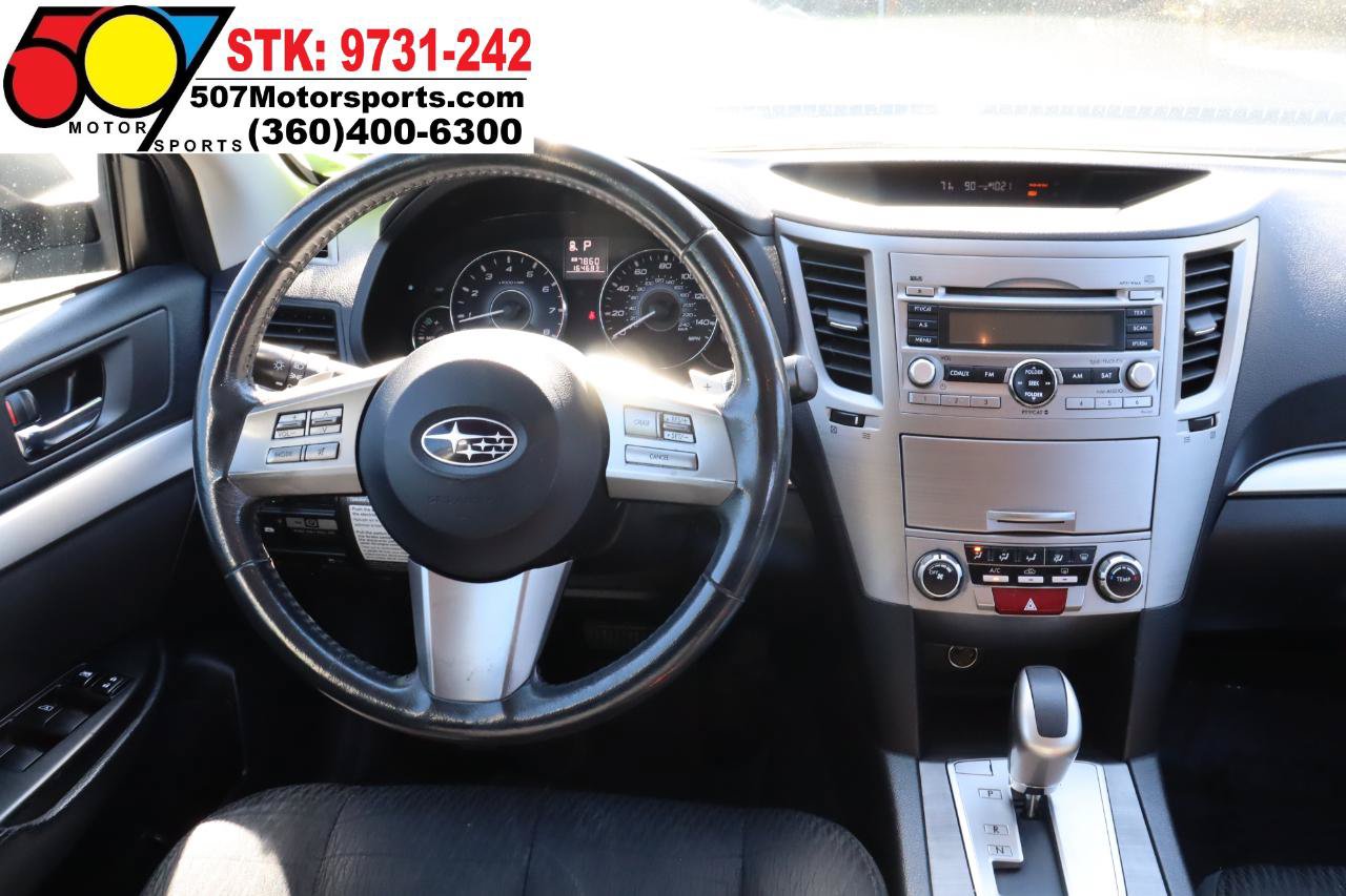 Used 2010 Subaru Outback 2.5i Premium AWD/4WD image 17