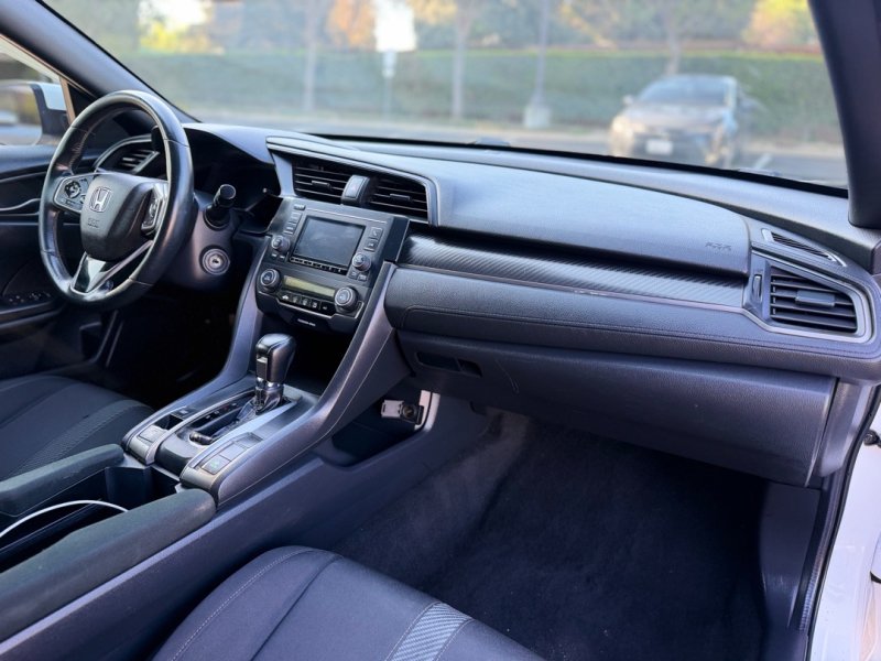 Used 2019 Honda Civic Sport image 16