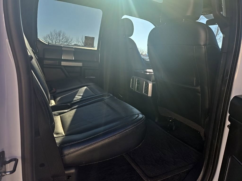 Used 2015 Ford F150 Lariat image 29