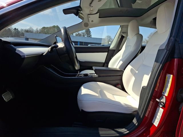 Used 2018 Tesla Model 3 Long Range image 16