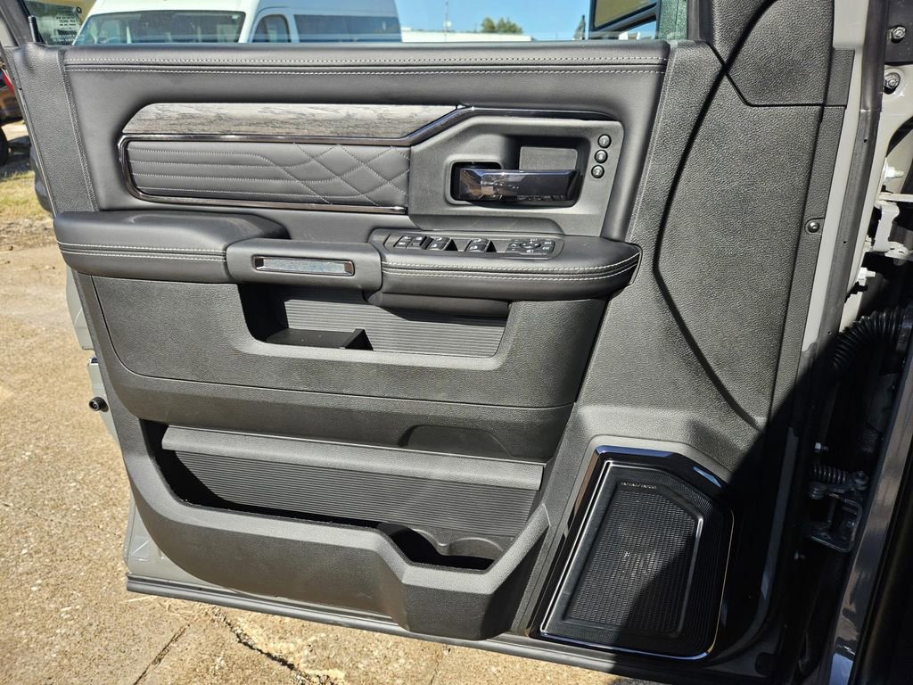 New 2026 RAM 2500 Limited image 9