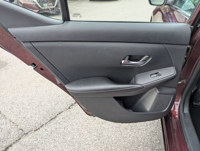 Used 2022 Nissan Sentra SV FWD image 25