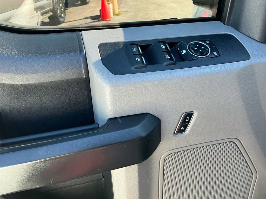 Used 2019 Ford F250 XL w/ Power Equipment Group AWD/4WD image 16