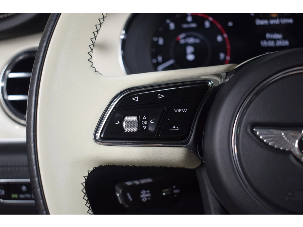 Certified 2024 Bentley Bentayga AWD/4WD image 26