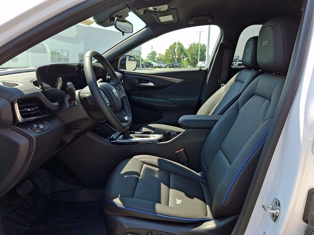 New 2026 Buick Envista Sport Touring w/ Convenience I Package FWD image 9