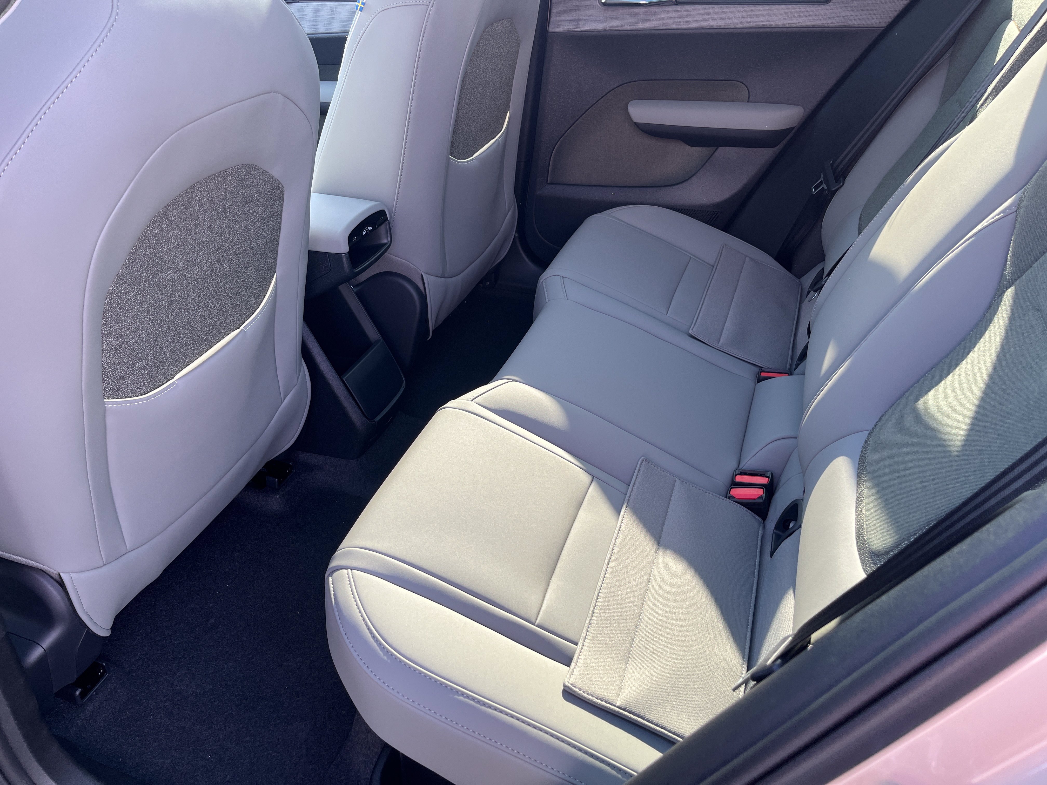 New 2026 Volvo EX30 Plus w/ Climate Package RWD image 9