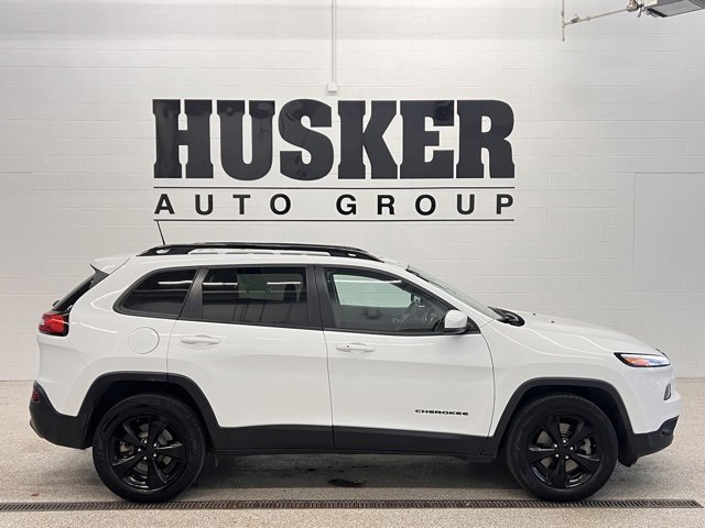 Used 2018 Jeep Cherokee Limited w/ High Altitude Package image 2