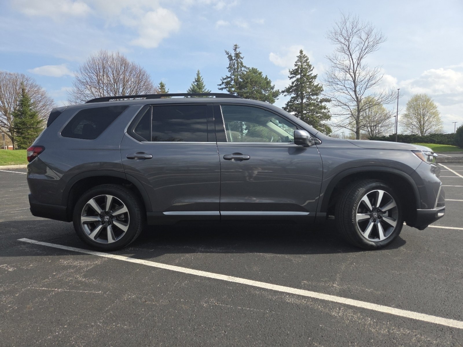 Certified 2025 Honda Pilot Touring image 22