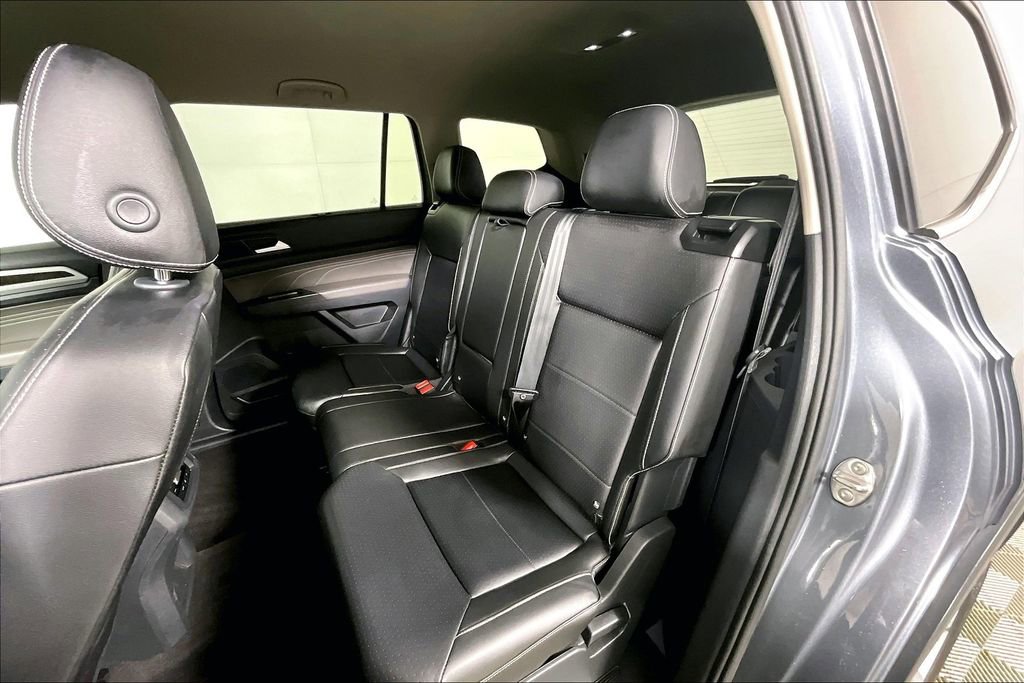 Used 2022 Volkswagen Atlas SE image 25