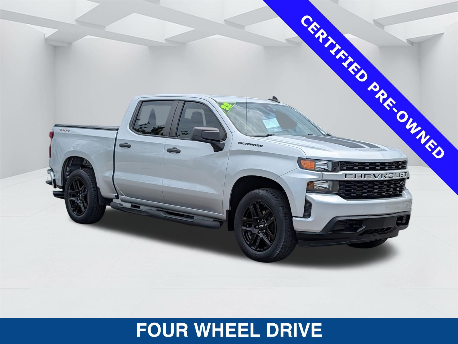 Used 2022 Chevrolet Silverado 1500 Custom w/ Rally Edition AWD/4WD image 3