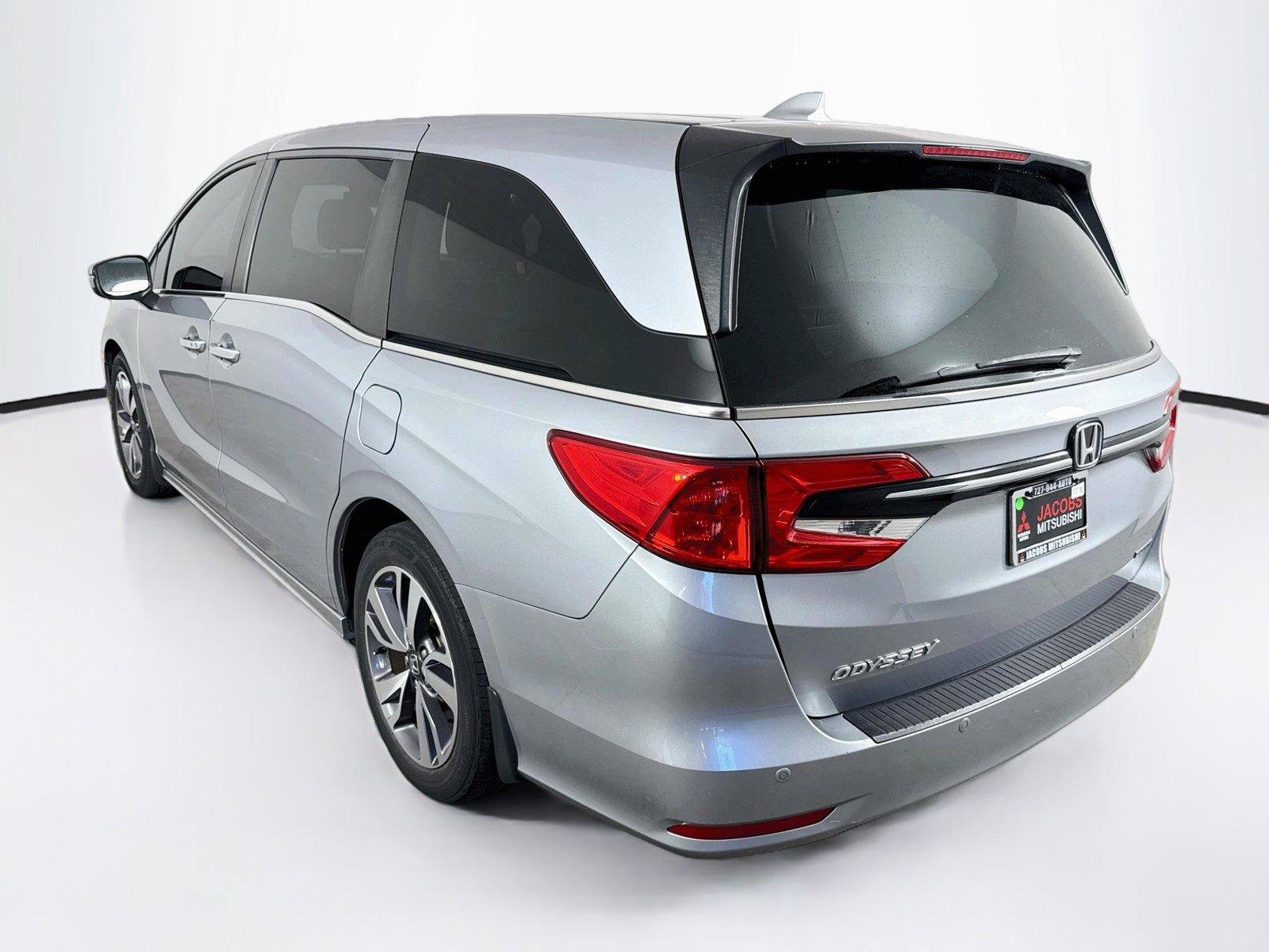 Used 2022 Honda Odyssey Touring image 3