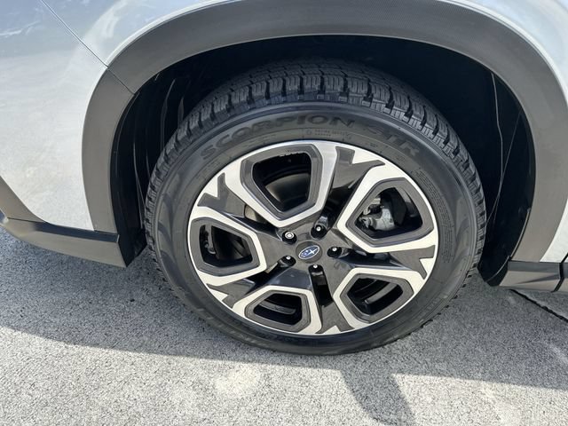 Certified 2023 Subaru Ascent Limited w/ Technology Package AWD/4WD image 10