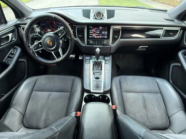 Used 2017 Porsche Macan image 19