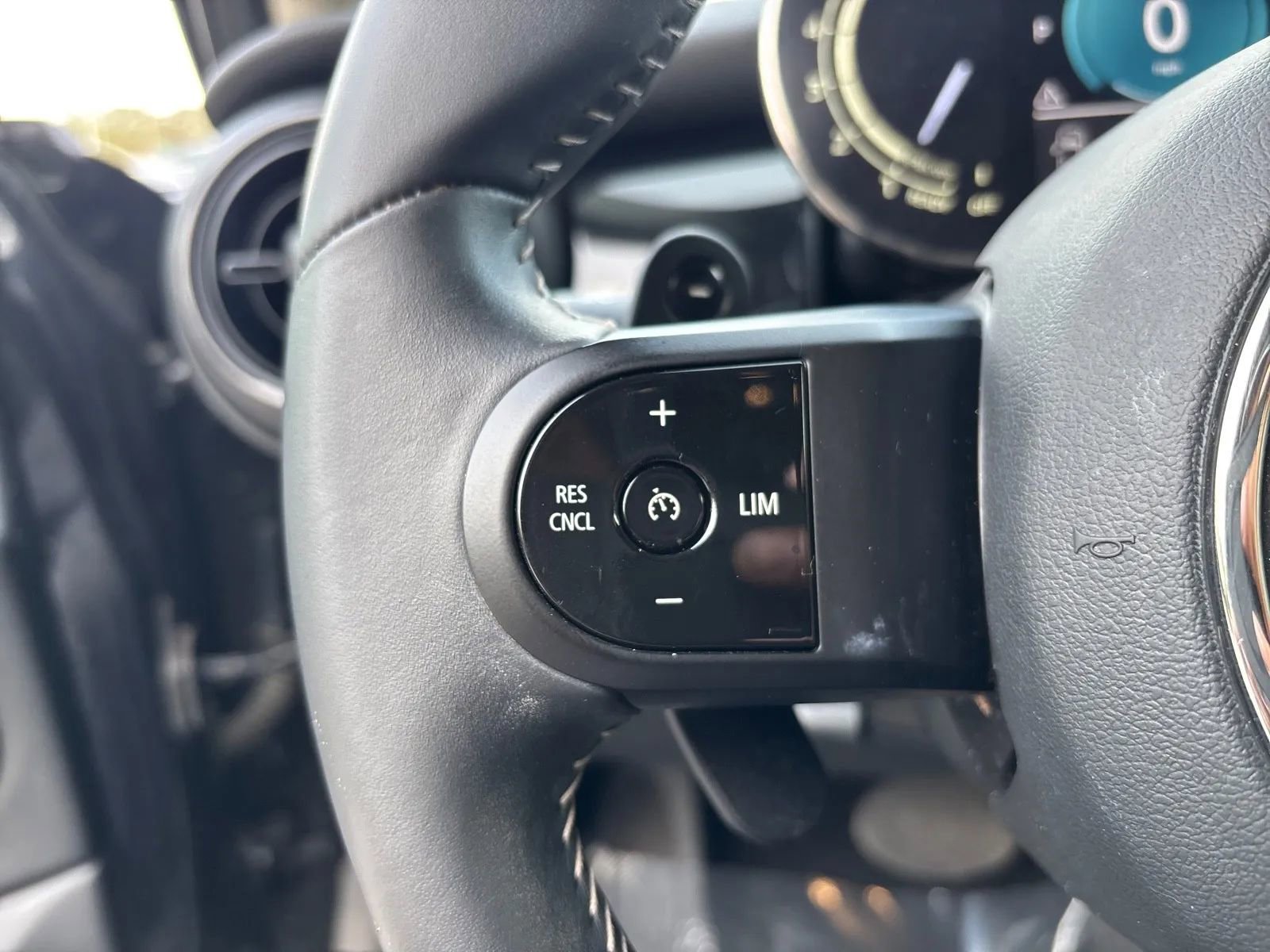 Used 2024 MINI Cooper S FWD image 17