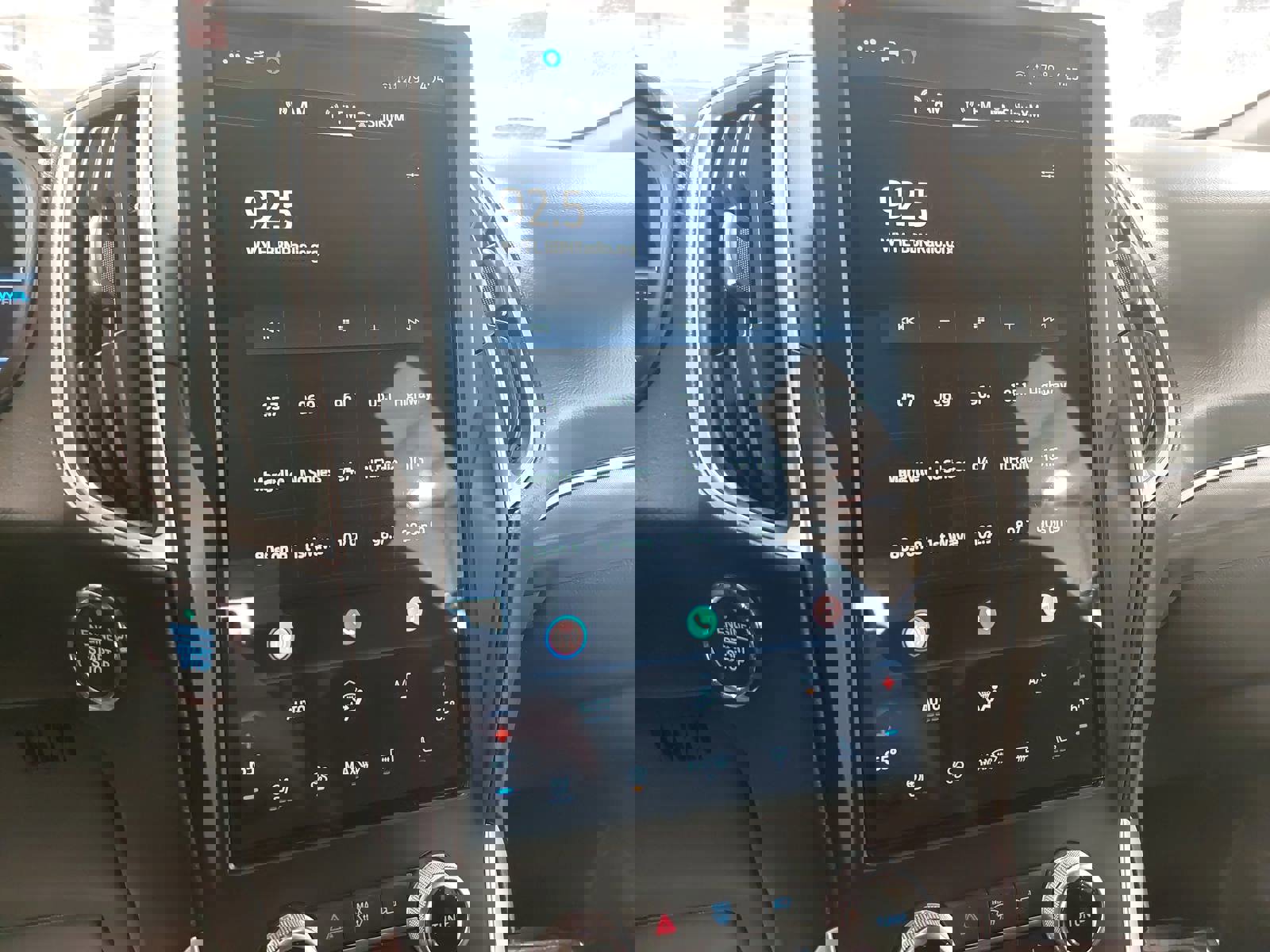 Used 2024 Ford Edge ST-Line image 22