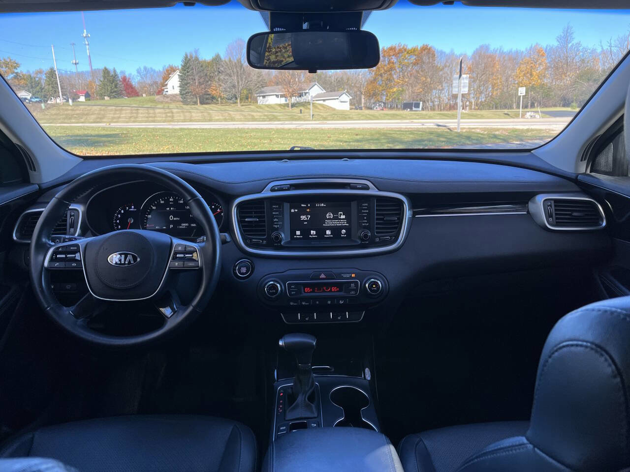 Used 2019 Kia Sorento EX image 13