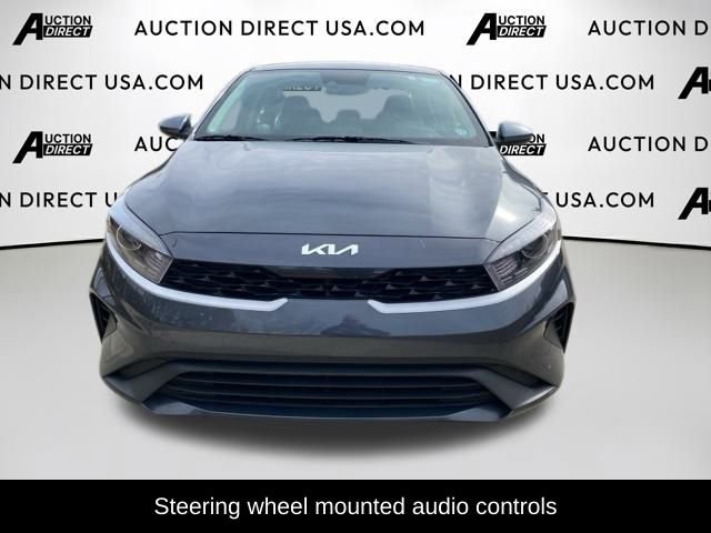 Used 2024 Kia Forte LXS video 2