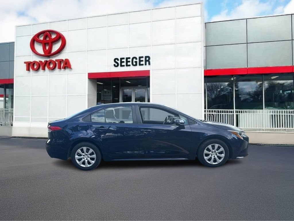Used 2024 Toyota Corolla LE FWD video 2
