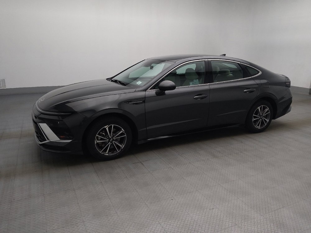 Used 2025 Hyundai Sonata SEL FWD image 2