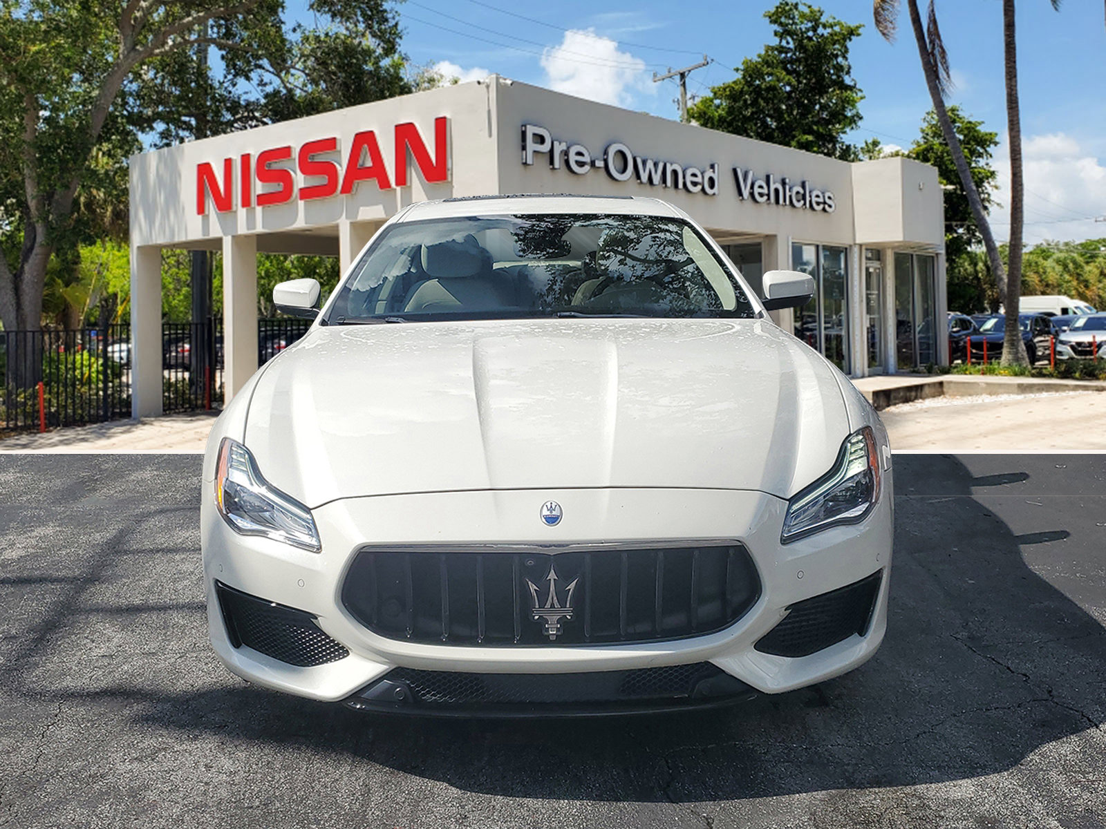 Used 2022 Maserati Quattroporte Modena image 2