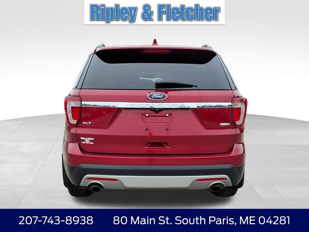 Used 2017 Ford Explorer XLT w/ Equipment Group 202A AWD/4WD image 7