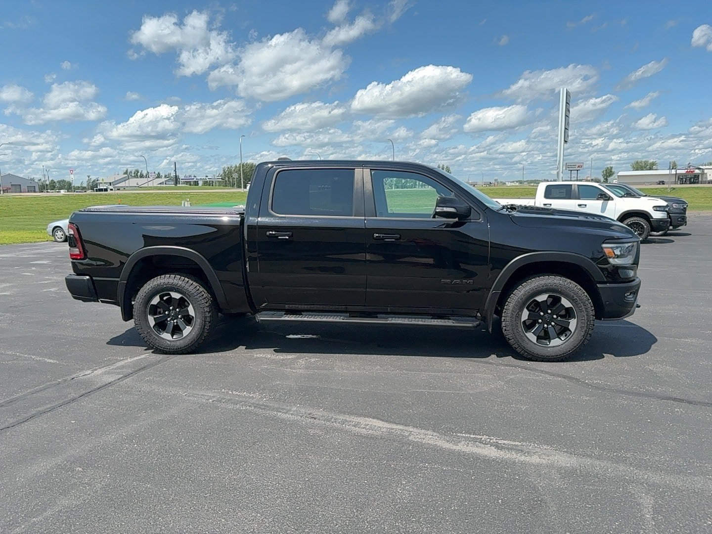 Used 2019 RAM 1500 Rebel w/ Rebel Level 2 Equipment Group AWD/4WD image 4