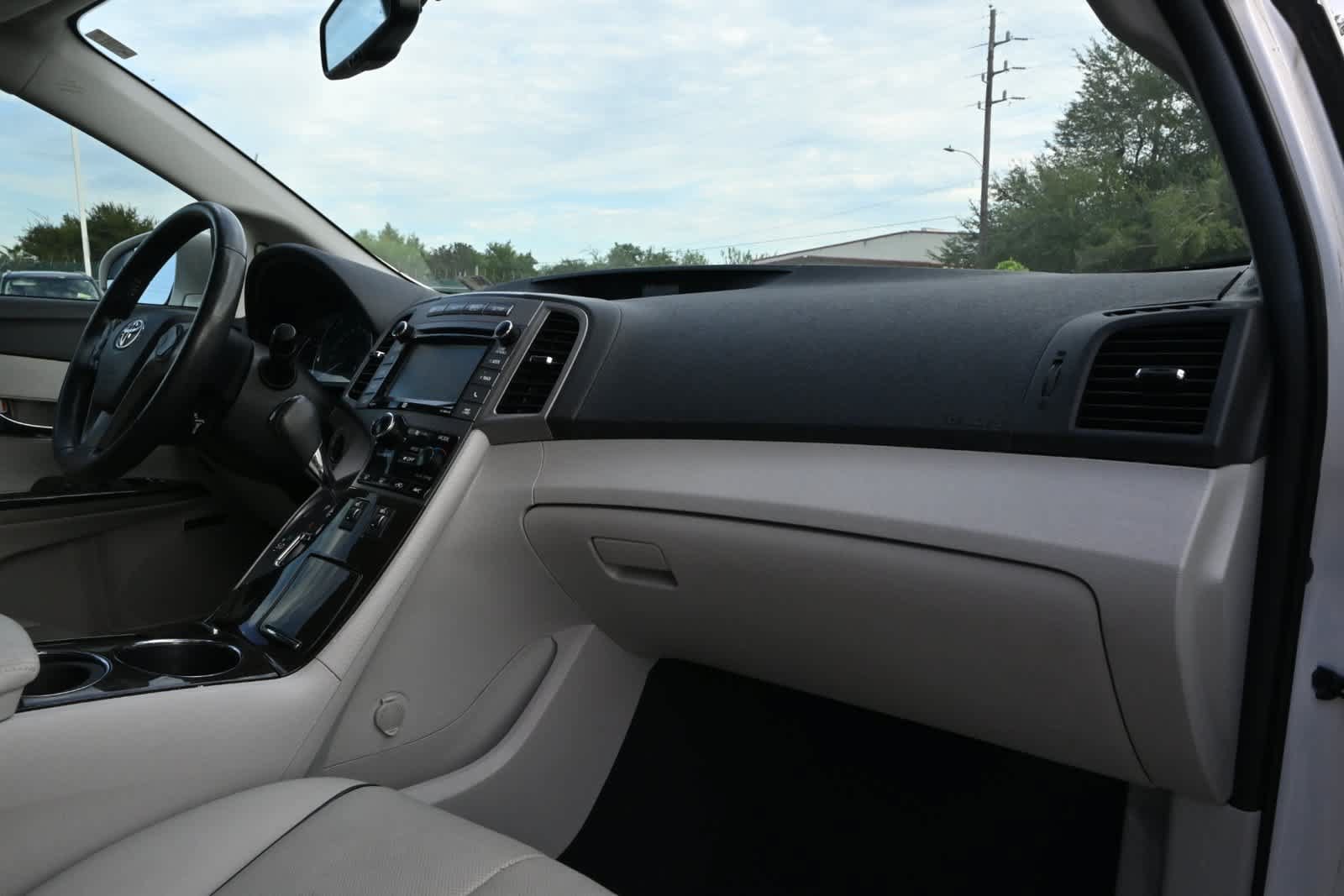 Used 2015 Toyota Venza XLE w/ XLE Premium Package FWD image 21