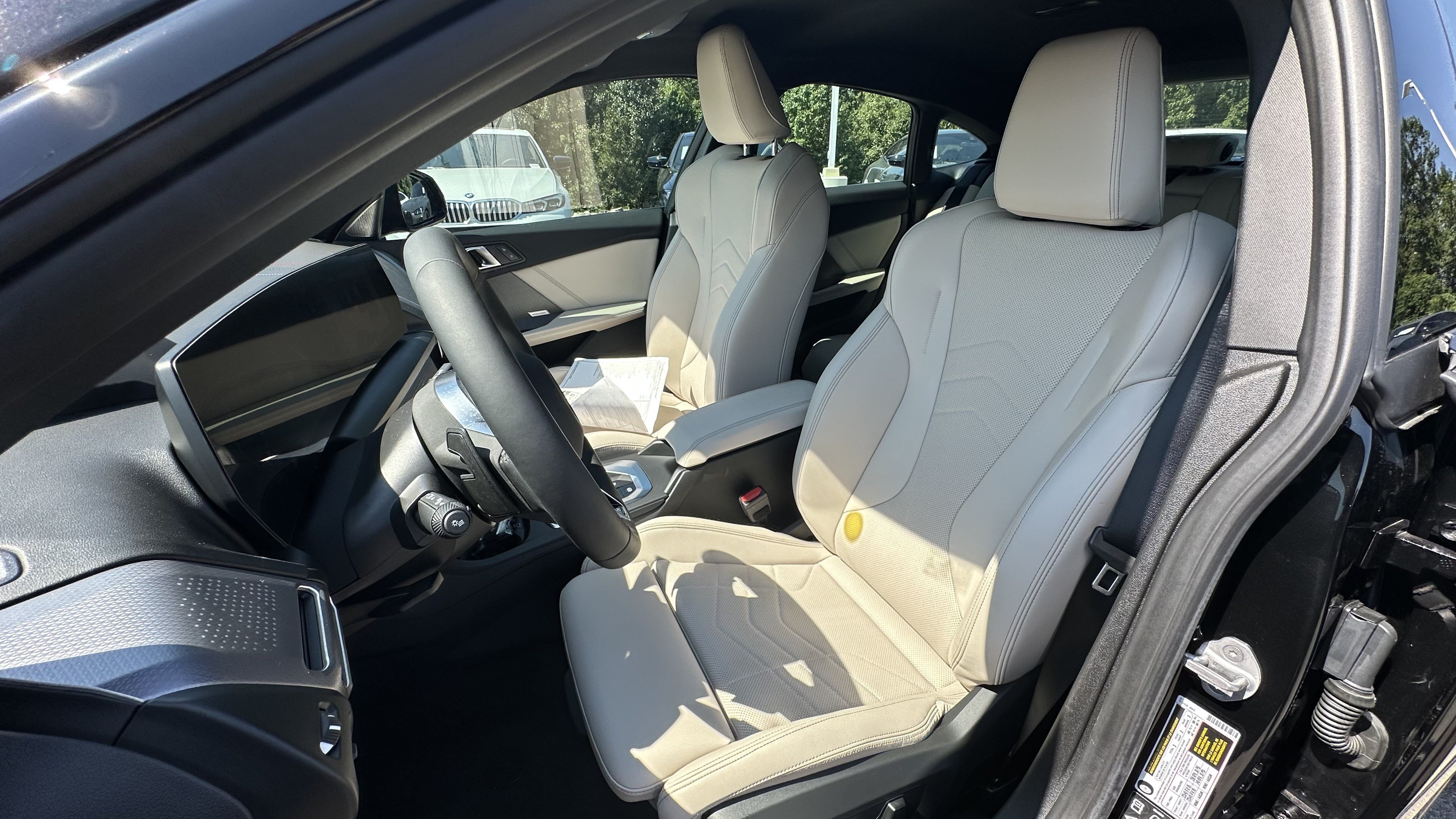 Certified 2025 BMW 228i xDrive w/ Technology Package AWD/4WD image 17