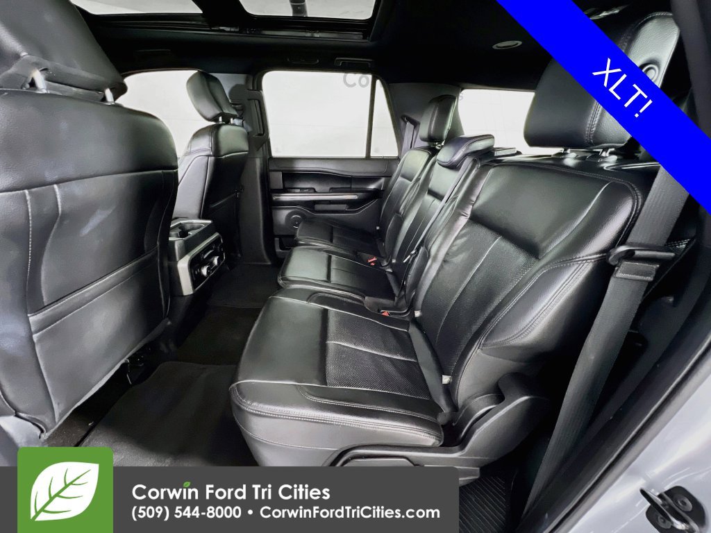 Used 2020 Ford Expedition Max XLT w/ Equipment Group 202A AWD/4WD image 29