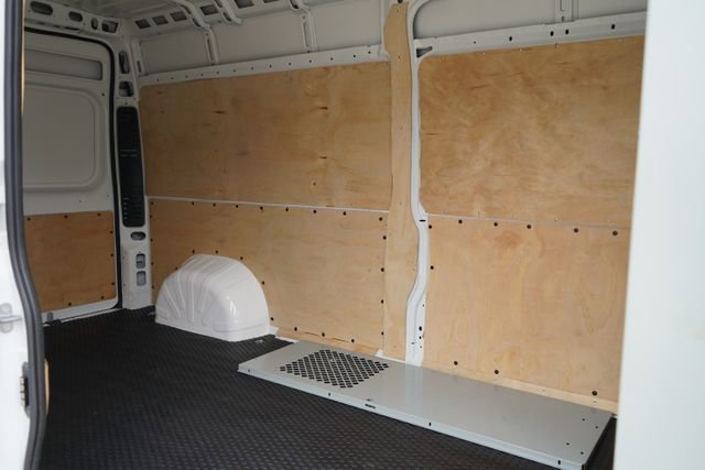 Used 2024 RAM ProMaster 2500 w/ Premium Convenience Group image 44