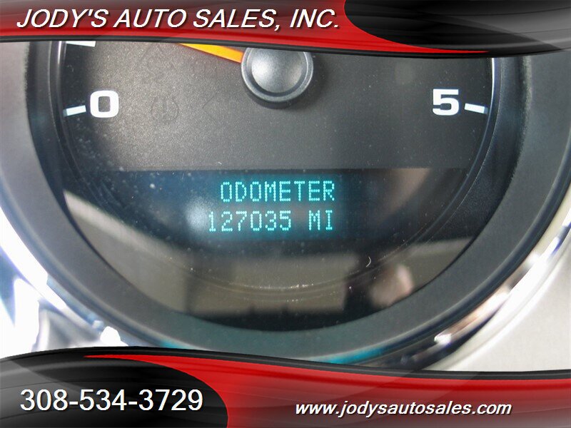 Used 2008 Chevrolet Silverado 3500 W/T AWD/4WD image 11