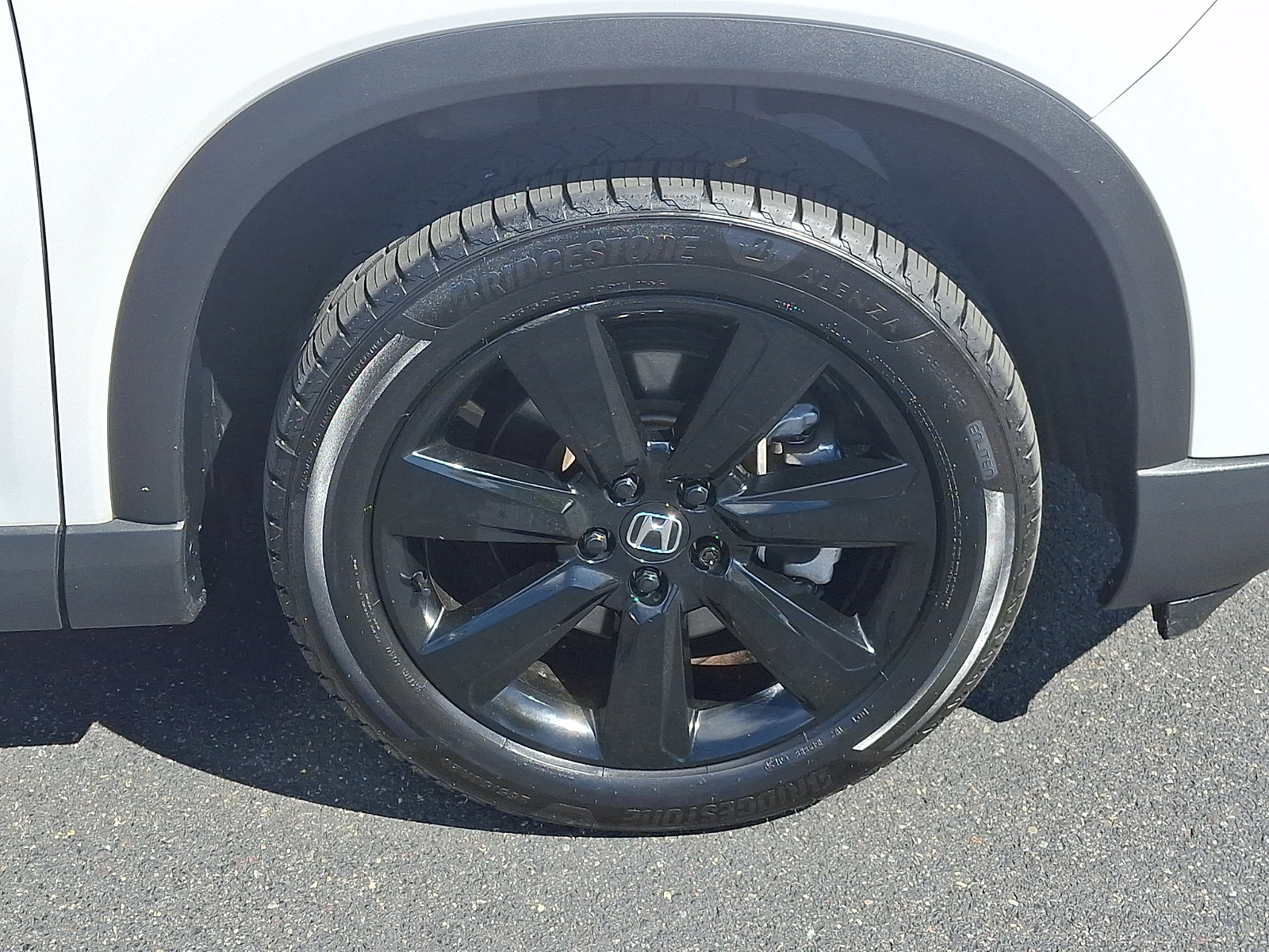 Certified 2025 Honda Pilot Black Edition image 8