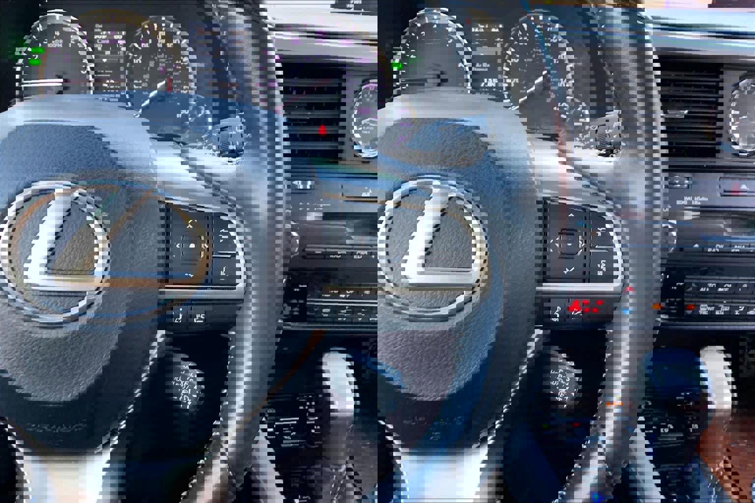 Used 2019 Lexus RX 350L w/ Premium Package image 24