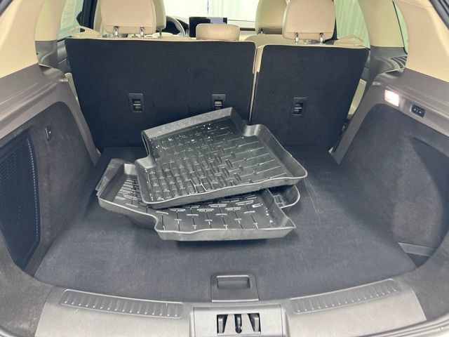 Used 2023 Lincoln Corsair AWD w/ Equipment Group 101A image 9