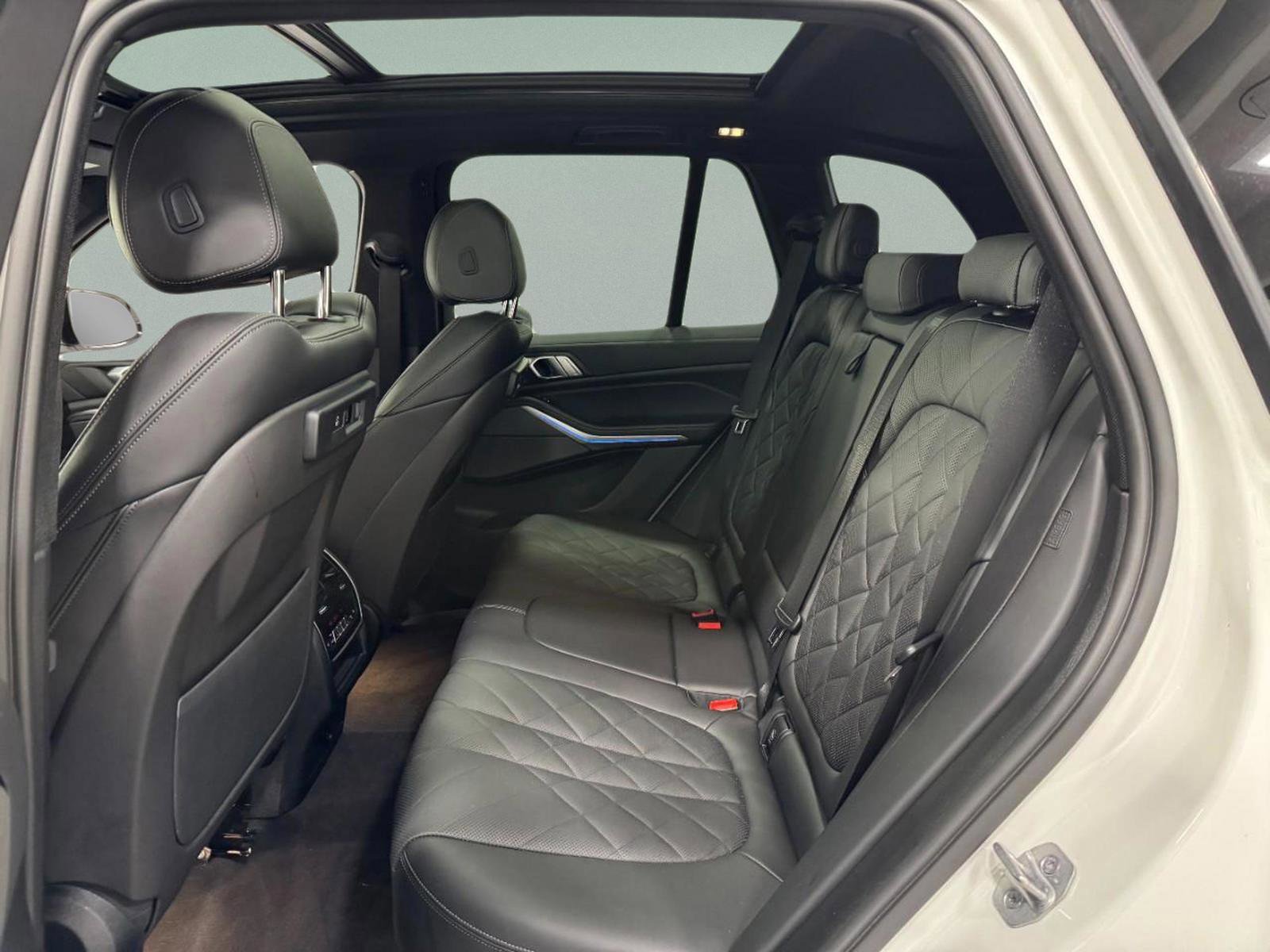 Certified 2023 BMW X5 xDrive45e w/ Climate Comfort Package image 10