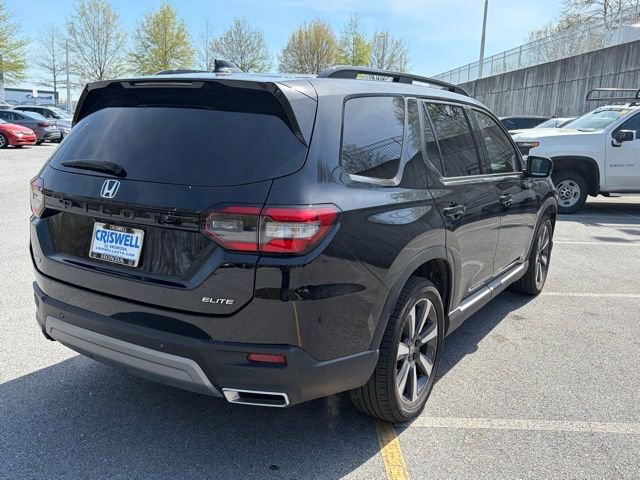 Used 2023 Honda Pilot Elite image 8