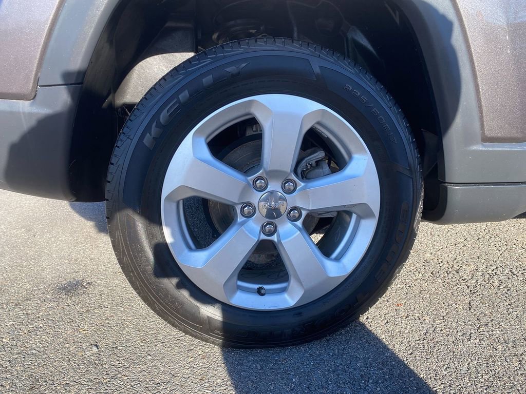 Used 2019 Jeep Compass Latitude w/ Popular Equipment Group image 30