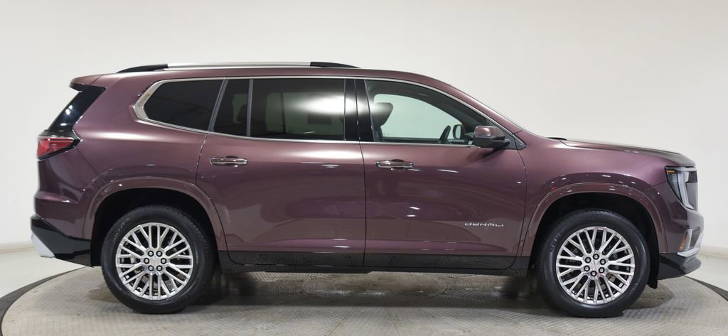 Used 2024 GMC Acadia Denali image 12