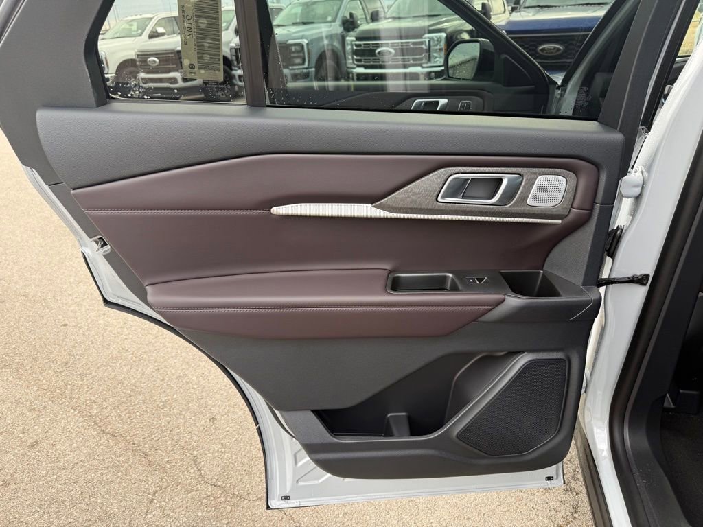 New 2026 Ford Explorer Platinum image 12
