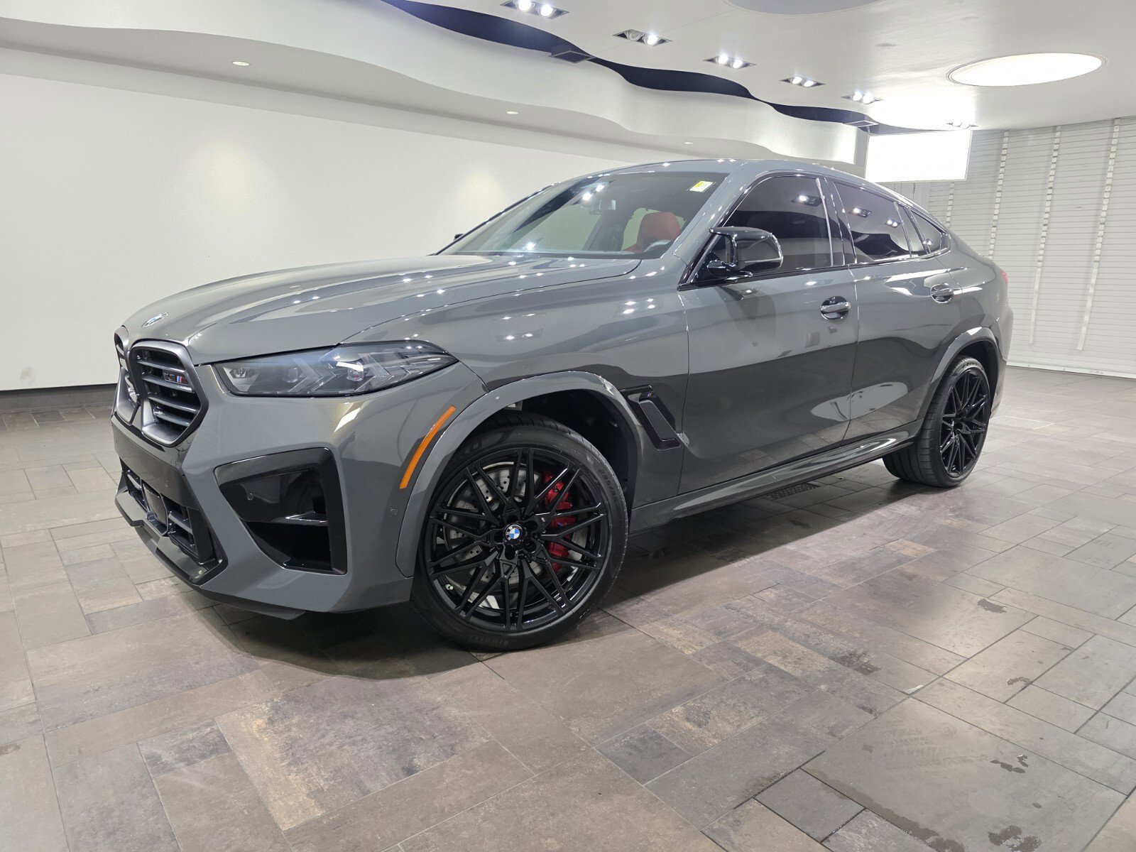 Used 2025 BMW X6 M Competition w/ Executive Package image 1