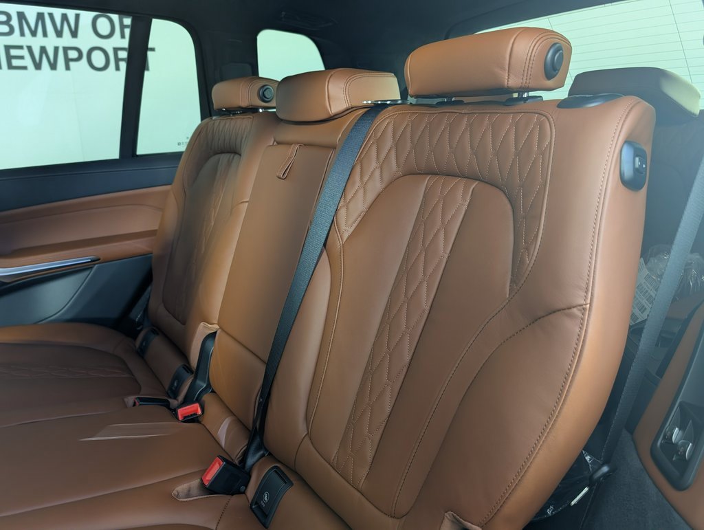 New 2026 BMW X7 xDrive40i w/ M Sport Package image 15