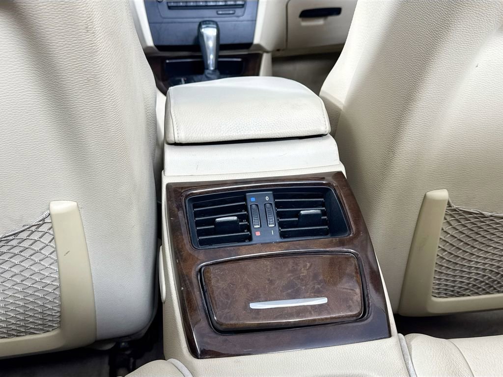 Used 2010 BMW 328i Convertible RWD image 28