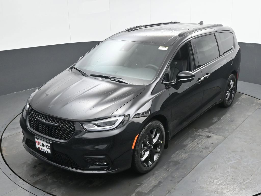 New 2026 Chrysler Pacifica Select image 34